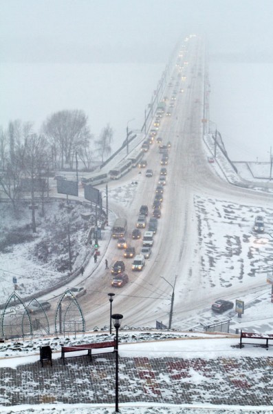 Снегопад может стать причиной многочисленных автомобильных аварий в ночь с 21 на 22 декабря в Нижнем Новгороде, - УГИБДД ГУВД по Нижегородской области