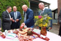 Врио губернатора Нижегородской области Валерий Шанцев провел ряд выездных совещаний по развитию животноводства в регионе