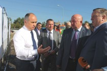 Валерий Шанцев и Олег Кондрашов проинспектировали ход работ по строительству дороги по улице Восточный проезд