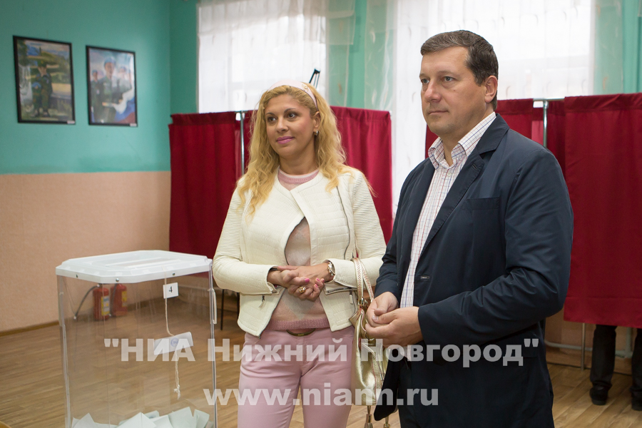 Глава Нижнего Новгорода Олег Сорокин  вместе с семьей принял участие в голосовании на выборах губернатора Нижегородской области 14 сентября
