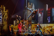 Премьера шоу iD от Cirque Eloize