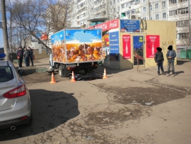 Водитель хлебного фургона насмерть сбил девушку на тротуаре в Нижнем Новгороде 23 марта