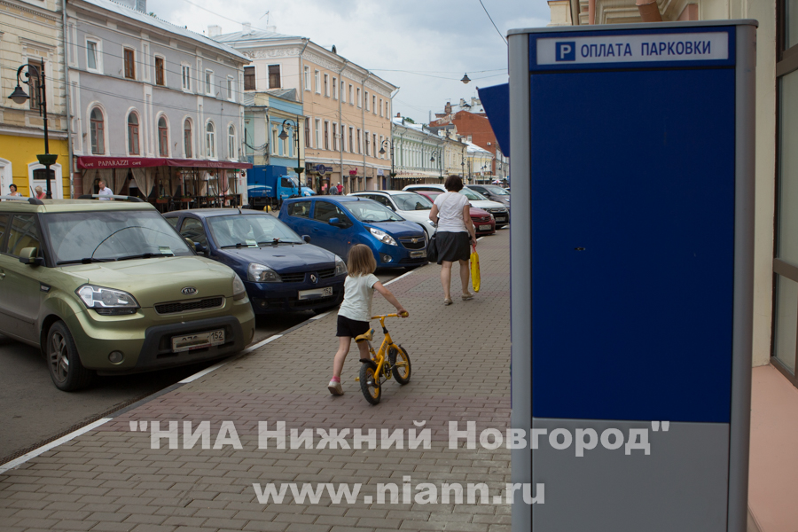 Администрация Нижнего Новгорода включила в перечень платных парковок более 3,6 тысяч мест на 89 участках городских улиц