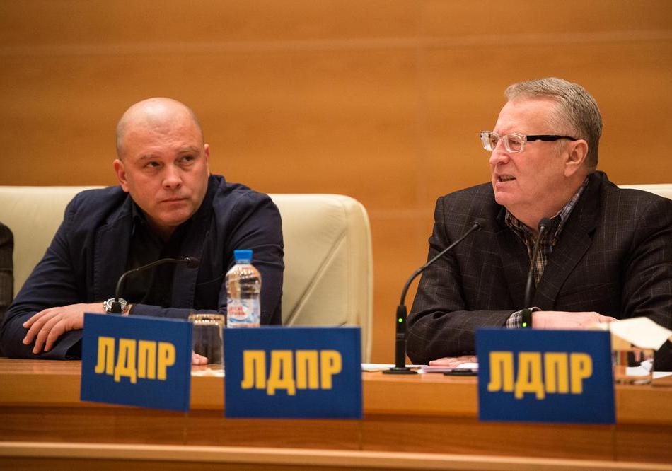 Владимир Жириновский и Александр Курдюмов отказались от мандатов депутатов Думы Нижнего Новгорода