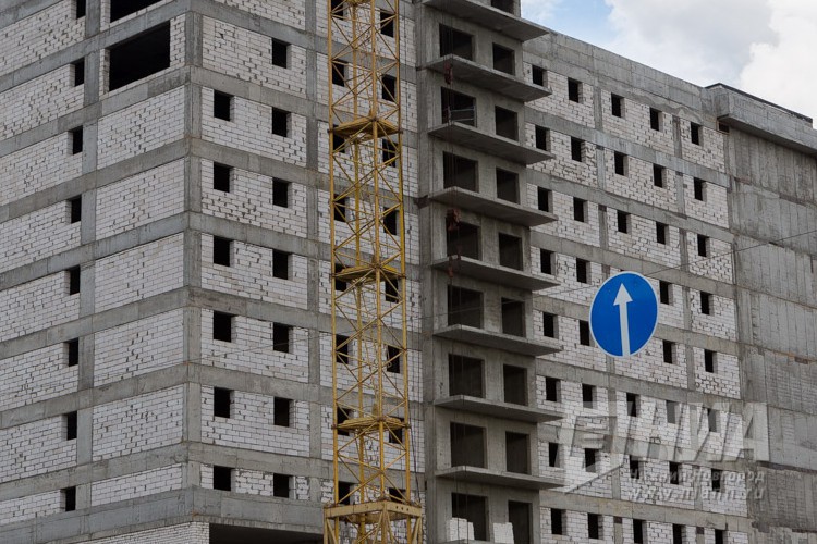 Сварщик разбился насмерть при падении с 24 этажа строящегося дома в Дзержинске Нижегородской области