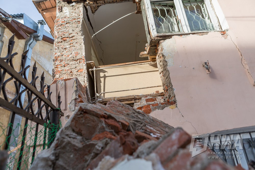 21 февраля 2015 года произошло частичное обрушение стены д.35 по ул. Пискунова