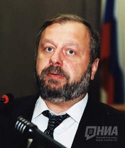 Глава московской Корпорации Синтез Леонид Лебедев на сессии Госсовета Чувашии избран членом Совета Федерации от республики