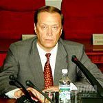 Александр Вешняков заявил, что Нижний Новгород наряду с Санкт-Петербургом и Владивостоком вошел в число неблагополучных городов России, где из-за недоверия к власти большинство граждан игнорируют выборы