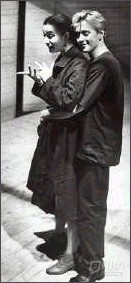 Актерское мастерство Сергея Безрукова в спектакле Псих высоко оценила московская театральная критика