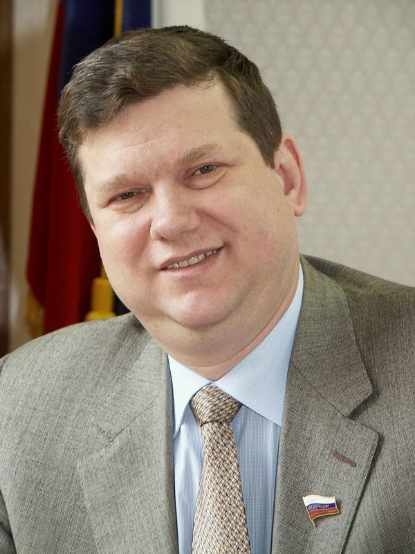 Евгений Бушмин готов в 2005 году продолжать представлять интересы Нижегородской области в Совете Федерации