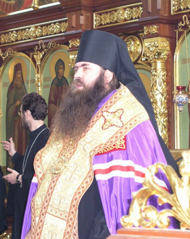 В 2004 году Нижегородская Епархия уделяла много внимания духовному просвещению, образованию и восстановлению храмов, - Владыка Георгий