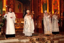 Пасхальное богослужение в соборе Александра Невского