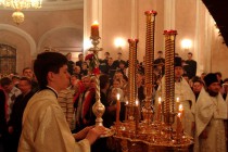 Пасхальное богослужение в соборе Александра Невского