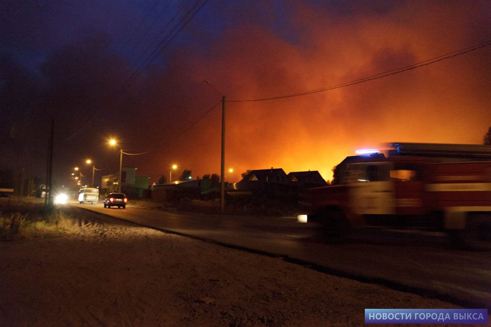Пять населенных пунктов Выксунского района Нижегородской области пострадали в результате пожаров 29-30 июля, два из них — полностью уничтожены (видео ГТРК Кремль)