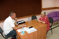 Геннадий Суворов провел прием погорельцев по личным вопросам