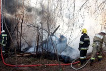 Ликвидация пожара в деревянном двухэтажном доме в Нижнем Новгороде