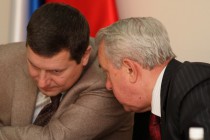 Глава города, председатель городской Думы Нижнего Новгорода Олег Сорокин и исполняющий обязанности главы администрации Нижнего Новгорода Сергей Гладышев (слева направо)