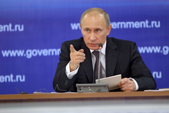 Председатель Правительства РФ Владимир Путин 23 декабря провел на Горьковском автомобильном заводе совещание по вопросу развития отечественного автопрома (обобщение)