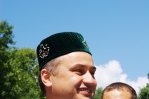 Олег Кондрашов на празднике Сабантуй