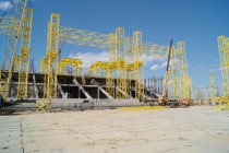 Строящийся футбольный стадион на 45 тыс. зрительских мест