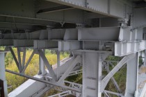 Строители обновили балки и несущие конструкции моста