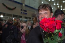 Российский моряк Виталий Карпенко, спасенный во время крушения сухогруза Свонлэнд в Ирландском море, в аэропорту Нижнего Новгорода