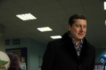 Олег Сорокин посетовал на высокие цены в буфете, и ушел без покупок