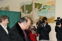 Олег Кондрашов проголосовал на выборах Президента