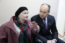 Олег Кондрашов и жительница Приокского района