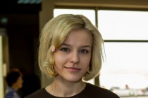 Победительница розыгрыша - обладательница сертификата от ОАО МАНН