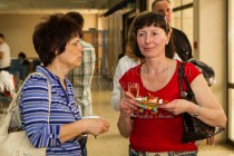 В зале вылета первых пассажиров рейса а/к Czech Airlines Нижний Новгород - Прага ждал фуршет