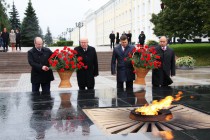 Возложение цветов