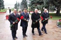 Возложение цветов