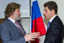 Александр Табачников и Дмитрий Бирман (слева направо)