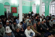 Праздничное богослужение в мечети