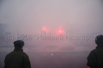 Арбитр приостановил матч из-за сильной задымленности на стадионе