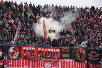 Беспорядки, устроенные болельщиками Спартака во время матча с Волгой