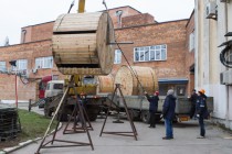 Разгрузка фидеров, которые будут крепить на конструкцию телебашни