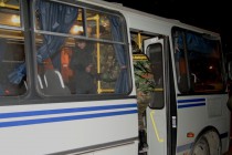 Староверова препроводили в автобус