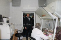 Дмитрий Сватковский пообщался с персоналом больницы