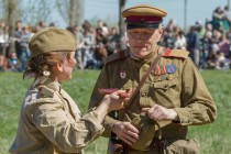 Реконструкция боя Великой Отечественной войны в парке Победы