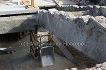 Отремонтировано и армировано 28 несущих колонн