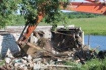 Снос самовольно возведенного жилого дома