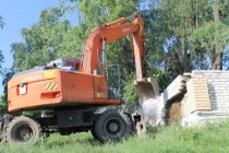 Снос самовольно возведенного жилого дома