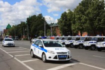 Парад новых автомобилей полиции на пл. Минина
