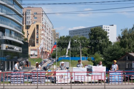 Пикет ижевских предпринимателей в защиту малого бизнеса на ул.Варварской в Нижнем Новгороде