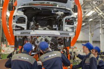 На конвейере производства автомобилей Mercedes-Benz Sprinter на ОАО ГАЗ