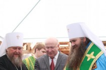 Церемония закладки капсулы в основание нового храма