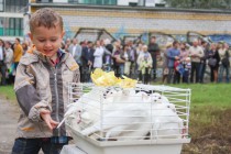 Во время торжественной линейки лицея №40