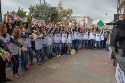 Фестиваль Красивый берег против стройки на Нижневолжской набережной